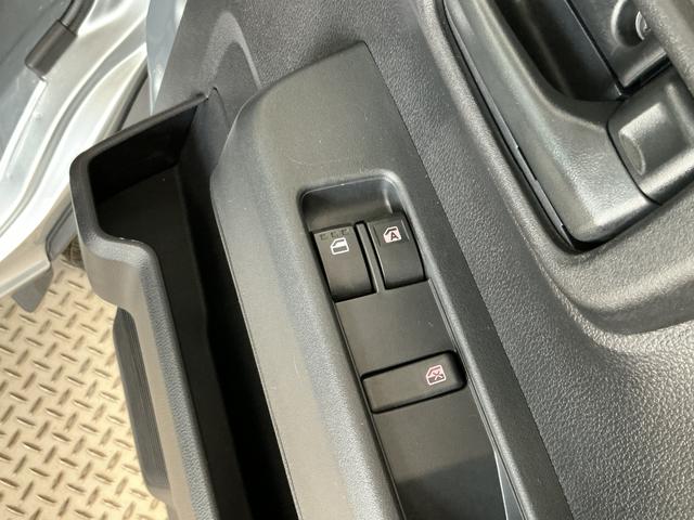 ハイゼットカーゴスペシャル CVT ラジオ コーナーセンサー 両側スライドCVT車 走行無制限1年保証 前後コーナーセンサー ラジオ オートハイビーム アイドリングストップ 横滑り防止装置 オートライト ヘッドライトレベライザー アクセサリーソケット 両側スライドドア(兵庫県)の中古車