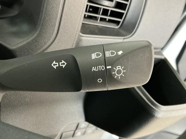 ハイゼットカーゴスペシャル CVT ラジオ コーナーセンサー 両側スライドCVT車 走行無制限1年保証 前後コーナーセンサー ラジオ オートハイビーム アイドリングストップ 横滑り防止装置 オートライト ヘッドライトレベライザー アクセサリーソケット 両側スライドドア(兵庫県)の中古車