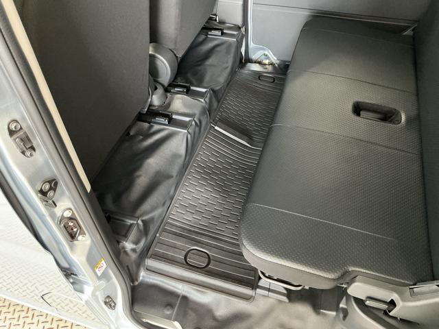 ハイゼットカーゴスペシャル CVT ラジオ コーナーセンサー 両側スライドCVT車 走行無制限1年保証 前後コーナーセンサー ラジオ オートハイビーム アイドリングストップ 横滑り防止装置 オートライト ヘッドライトレベライザー アクセサリーソケット 両側スライドドア(兵庫県)の中古車