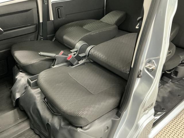 ハイゼットカーゴDX 3モード4WD CVT 前後コーナーセンサー キーレス3モード電子制御式4WD CVT車 1年保証 前後コーナーセンサー ラジオ キーレスエントリー オートハイビーム アイドリングストップ 横滑り防止装置 ヘッドライトレベライザー 両側スライドドア(兵庫県)の中古車