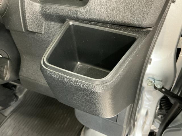 ハイゼットカーゴDX 3モード4WD CVT 前後コーナーセンサー キーレス3モード電子制御式4WD CVT車 1年保証 前後コーナーセンサー ラジオ キーレスエントリー オートハイビーム アイドリングストップ 横滑り防止装置 ヘッドライトレベライザー 両側スライドドア(兵庫県)の中古車