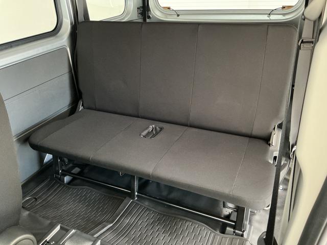 ハイゼットカーゴDX 3モード4WD CVT 前後コーナーセンサー キーレス3モード電子制御式4WD CVT車 1年保証 前後コーナーセンサー ラジオ キーレスエントリー オートハイビーム アイドリングストップ 横滑り防止装置 ヘッドライトレベライザー 両側スライドドア(兵庫県)の中古車