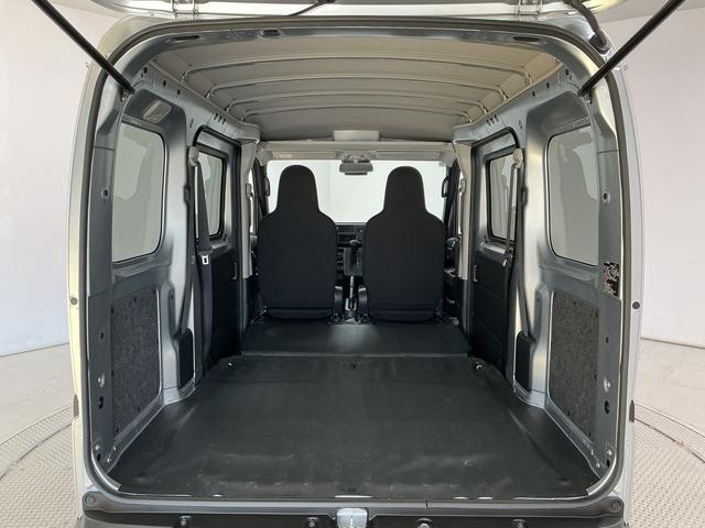 ハイゼットカーゴDX 3モード4WD CVT 前後コーナーセンサー キーレス3モード電子制御式4WD CVT車 1年保証 前後コーナーセンサー ラジオ キーレスエントリー オートハイビーム アイドリングストップ 横滑り防止装置 ヘッドライトレベライザー 両側スライドドア(兵庫県)の中古車