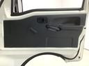 走行無制限１年保証　４ＷＤ　荷台マット　ＥＴＣ　ＭＴ車　３方開　ゲートプロテクター　ドアバイザー　ヘッドライトレベライザー　アクセサリーソケット　マニュアルエアコン　ラジオ　スペアタイヤ（兵庫県）の中古車