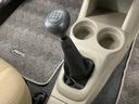 走行無制限１年保証　キーレスエントリー　ＣＤオーディオ　ＭＴ車　ドアバイザー　ヘッドライトレベライザー　アクセサリーソケット　マニュアルエアコン　テンパータイヤ　衝突安全ボディ　助手席エアバック（兵庫県）の中古車