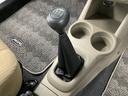 走行無制限１年保証　キーレスエントリー　ＣＤオーディオ　ＭＴ車　ドアバイザー　ヘッドライトレベライザー　アクセサリーソケット　電動格納ドアミラー　マニュアルエアコン　テンパータイヤ　衝突安全ボディ（兵庫県）の中古車