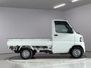 走行無制限１年保証　４ＷＤ　荷台作業灯　ＡＴ車　３方開　ゲートプロテクター　ドアバイザー　ヘッドライトレベライザー　マニュアルエアコン　シガーソケット　スペアタイヤ　ラジオ　パワーステアリング（兵庫県）の中古車