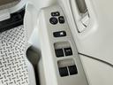 １年保証　ワンオーナー　ナビＴＶ　ＥＴＣ　ドラレコ　運転席シートヒーター　ＵＳＢ接続　Ｂｌｕｅｔｏｏｔｈ　アイドリングストップ　キーレスエントリー　横滑り防止装置　オートエアコン　ドアバイザー（兵庫県）の中古車