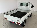 走行無制限１年保証　４ＷＤ　荷台作業灯　ＭＴ車　３方開　ゲートプロテクター　荷台マット　ドアバイザー　ヘッドライトレベライザー　シガーソケット　リアゲートチェーン　ラジオ　１２インチアルミホイール（兵庫県）の中古車