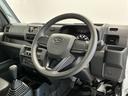 走行無制限１年保証　前後コーナーセンサー　４ＷＤ　ＭＴ車　３方開　オートハイビーム　アイドリングストップ　横滑り防止装置　オートライト　ヘッドライトレベライザー　アクセサリーソケット　ラジオ（兵庫県）の中古車
