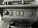 走行無制限１年保証　４ＷＤ　荷台マット　ＭＴ車　３方開　ゲートプロテクター　ＬＥＤヘッドライト　ドアバイザー　ヘッドライトレベライザー　アクセサリーソケット　マニュアルエアコン　ラジオ　スペアタイヤ（兵庫県）の中古車