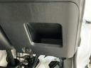 走行無制限１年保証　４ＷＤ　荷台作業灯　ＭＴ車　３方開　ゲートプロテクター　荷台マット　リアゲートチェーン　ドアバイザー　ヘッドライトレベライザー　アクセサリーソケット　デフロック　トランスファー（兵庫県）の中古車