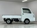 走行無制限１年保証　４ＷＤ　荷台作業灯　ＡＴ車　３方開　ゲートプロテクター　ドアバイザー　ヘッドライトレベライザー　ラジオ　シガーソケット　マニュアルエアコン　スペアタイヤ　ラバーフロアマット（兵庫県）の中古車