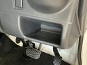 走行無制限１年保証　４ＷＤ　荷台作業灯　ＡＴ車　３方開　ゲートプロテクター　ドアバイザー　ヘッドライトレベライザー　ラジオ　シガーソケット　マニュアルエアコン　スペアタイヤ　ラバーフロアマット（兵庫県）の中古車