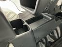 走行無制限１年保証　４ＷＤ　荷台作業灯　ＡＴ車　３方開　ゲートプロテクター　ドアバイザー　ヘッドライトレベライザー　ラジオ　シガーソケット　マニュアルエアコン　スペアタイヤ　ラバーフロアマット（兵庫県）の中古車