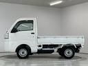 走行無制限１年保証　ＭＴ車　３方開　ヘッドライトレベライザー　ラジオ　アクセサリーソケット　スペアタイヤ　バッテリーカバー　ラバーフロアマット　マッドガード　パワーステアリング　マニュアルエアコン（兵庫県）の中古車