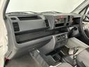 走行無制限１年保証　ＭＴ車　３方開　ヘッドライトレベライザー　ラジオ　アクセサリーソケット　スペアタイヤ　バッテリーカバー　ラバーフロアマット　マッドガード　パワーステアリング　マニュアルエアコン（兵庫県）の中古車