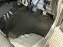 １年保証　４ＷＤ　禁煙車　バックカメラ　ＭＴ車　ナビ　ＤＶＤ　３方開　ゲートプロテクター　ドアバイザー　ヘッドライトレベライザー　マニュアルエアコン　スペアタイヤ　ラバーフロアマット（兵庫県）の中古車