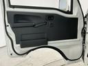 １年保証　４ＷＤ　ナビＴＶ　バックカメラ　ＭＴ車　３方開　荷台作業灯　荷台マット　ゲートプロテクター　ＬＥＤヘッドライト　キーレスエントリー　横滑り防止装置　ドアバイザー　デフロック　フォグランプ（兵庫県）の中古車