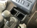 １年保証　４ＷＤ　ナビＴＶ　バックカメラ　ＭＴ車　３方開　荷台作業灯　荷台マット　ゲートプロテクター　ＬＥＤヘッドライト　キーレスエントリー　横滑り防止装置　ドアバイザー　デフロック　フォグランプ（兵庫県）の中古車