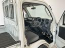 走行無制限１年保証　４ＷＤ　荷台作業灯　ＭＴ車　ＣＤオーディオ　キーレスエントリー　３方開　ゲートプロテクター　荷台マット　リアゲートチェーン　トランスファー　デフロック　ヘッドライトレベライザー（兵庫県）の中古車