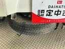 走行無制限１年保証　４ＷＤ　荷台作業灯　ＭＴ車　ＣＤオーディオ　キーレスエントリー　３方開　ゲートプロテクター　荷台マット　リアゲートチェーン　トランスファー　デフロック　ヘッドライトレベライザー（兵庫県）の中古車