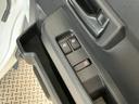 １年保証　ＣＶＴ車　ナビ　バックカメラ　ＥＴＣ　前後コーナーセンサー　ＤＶＤ　オートハイビーム　アイドリングストップ　キーレス　横滑り防止装置　オートライト　ドアバイザー　ヘッドライトレベライザー（兵庫県）の中古車