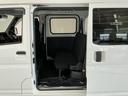 １年保証　ＣＶＴ車　ナビ　バックカメラ　ＥＴＣ　前後コーナーセンサー　ＤＶＤ　オートハイビーム　アイドリングストップ　キーレス　横滑り防止装置　オートライト　ドアバイザー　ヘッドライトレベライザー（兵庫県）の中古車