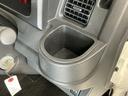 ４ＷＤ　ＭＴ車　１年保証　ＥＴＣ　ラジオ　センターデフロック　トランスファー　３方開　荷台作業灯　ゲートプロテクター　荷台マット　リアゲートチェーン　ドアバイザー　ヘッドライトレベライザー　エアコン（兵庫県）の中古車