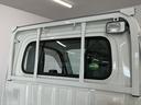 ４ＷＤ　ＭＴ車　１年保証　ＥＴＣ　ラジオ　センターデフロック　トランスファー　３方開　荷台作業灯　ゲートプロテクター　荷台マット　リアゲートチェーン　ドアバイザー　ヘッドライトレベライザー　エアコン（兵庫県）の中古車