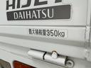 ＭＴ車　１年保証　ワンオーナー　ポータブルナビ　ラジオ　３方開　ゲートプロテクター　荷台マット　リアゲートチェーン　ドアバイザー　ヘッドライトレベライザー　シガーソケット　マニュアルエアコン（兵庫県）の中古車