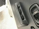 ＡＴ車　１年保証　禁煙車　ワンオーナー　ラジオ　３方開　ゲートプロテクター　リアゲートチェーン　キーレスエントリー　ドアバイザー　ヘッドライトレベライザー　オーバーヘッドシェルフ　パワーウインドウ（兵庫県）の中古車
