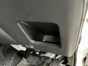 ＡＴ車　１年保証　禁煙車　ワンオーナー　ラジオ　３方開　ゲートプロテクター　リアゲートチェーン　キーレスエントリー　ドアバイザー　ヘッドライトレベライザー　オーバーヘッドシェルフ　パワーウインドウ（兵庫県）の中古車