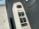１年保証　禁煙車　ナビＴＶ　ＵＳＢ接続　アイドリングストップ　スマートキー　オートエアコン　ヘッドライトレベライザー　電動格納ドアミラー　アクセサリーソケット　シートリフター　ベンチシート（兵庫県）の中古車
