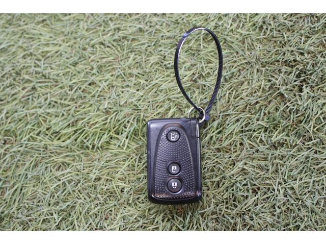 タントカスタムＲＳ認定中古車　ナビ　ＨＩＤヘッドライト　キーフリーシステム　オートエアコン　助手席側パワースライドドア　ＭＯＭＯステアリング　ドアミラーウインカー　セキュリティアラーム　ドアバイザー（香川県）の中古車