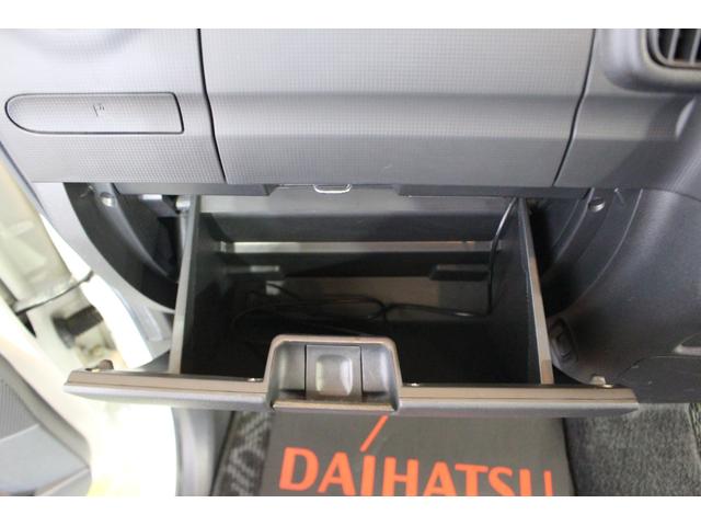 タントカスタムＲＳ認定中古車　ナビ　ＨＩＤヘッドライト　キーフリーシステム　オートエアコン　助手席側パワースライドドア　ＭＯＭＯステアリング　ドアミラーウインカー　セキュリティアラーム　ドアバイザー（香川県）の中古車