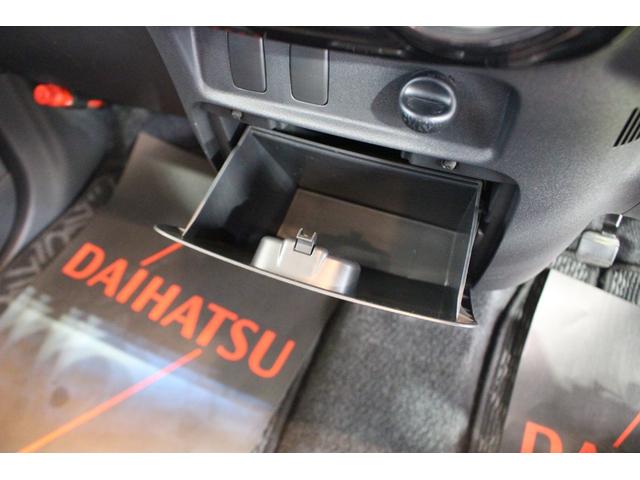 タントカスタムＲＳ認定中古車　ナビ　ＨＩＤヘッドライト　キーフリーシステム　オートエアコン　助手席側パワースライドドア　ＭＯＭＯステアリング　ドアミラーウインカー　セキュリティアラーム　ドアバイザー（香川県）の中古車