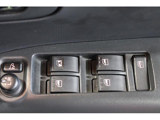 タントカスタムＸ認定中古車　ＣＶＴ　ナビ　オートエアコン　助手席側ピラーレス　左側パワースライドドア　キーフリーシステム　ターンシグナル付き電動格納ミラー　セキュリティアラーム　ドアバイザー　パワーウインドウ（香川県）の中古車