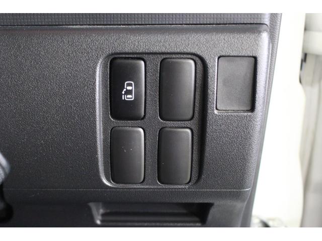 タントカスタムＸ認定中古車　ＣＶＴ　ナビ　オートエアコン　助手席側ピラーレス　左側パワースライドドア　キーフリーシステム　ターンシグナル付き電動格納ミラー　セキュリティアラーム　ドアバイザー　パワーウインドウ（香川県）の中古車