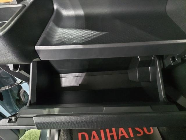 タントファンクロス認定中古車 CVT 9インチディスプレイオーディオ バックカメラ キーフリーシステム 両側パワースライドドア 助手席側ピラーレス ステアリングスイッチ オートエアコン サンシェード LEDヘッドライト(香川県)の中古車