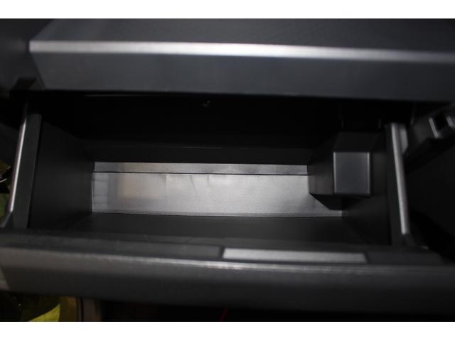 タントファンクロス認定中古車　ＣＶＹ　９インチディスプレイオーディオ　バックカメラ　キーフリーシステム　ステアリングスイッチ　シートヒーター　両側パワースライドドア　助手席側ピラーレス　ＬＥＤヘッドライト（香川県）の中古車