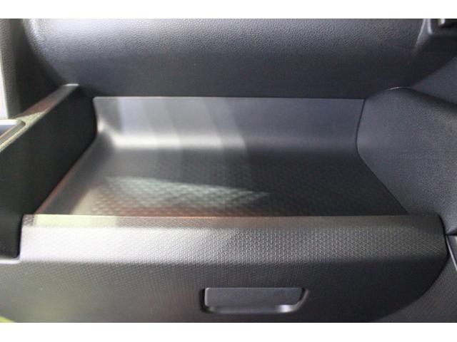 タントファンクロス認定中古車　ＣＶＹ　９インチディスプレイオーディオ　バックカメラ　キーフリーシステム　ステアリングスイッチ　シートヒーター　両側パワースライドドア　助手席側ピラーレス　ＬＥＤヘッドライト（香川県）の中古車