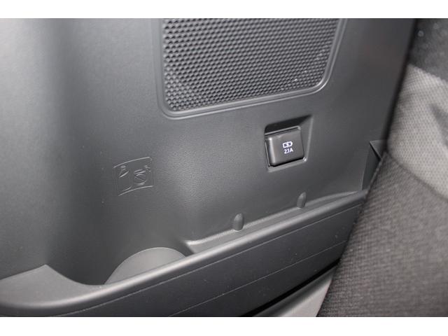 タントファンクロス認定中古車　ＣＶＹ　９インチディスプレイオーディオ　バックカメラ　キーフリーシステム　ステアリングスイッチ　シートヒーター　両側パワースライドドア　助手席側ピラーレス　ＬＥＤヘッドライト（香川県）の中古車