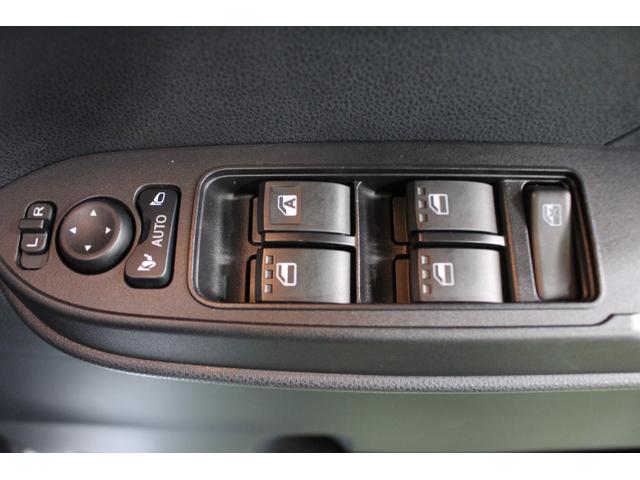 タントカスタムＸ認定中古車　ＣＶＴ　ナビ　バックカメラ　キーフリーシステム　シートヒーター　ステアリングスイッチ　両側パワースライドドア　助手席側ピラーレス　電動格納ミラー　オートエアコン　オートライト（香川県）の中古車