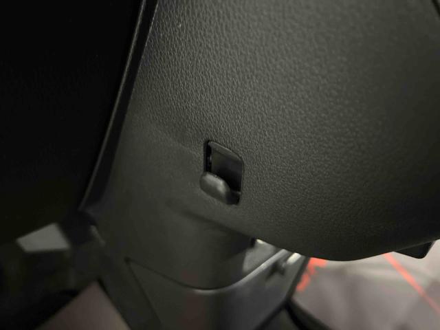 ムーヴキャンバスストライプスＧ認定中古車　ＣＶＴ　９インチディスプレイオーディオ　バックカメラ　キーフリーシステム　ステアリングスイッチ　ホッとカップホルダー　両側パワースライドドア（香川県）の中古車