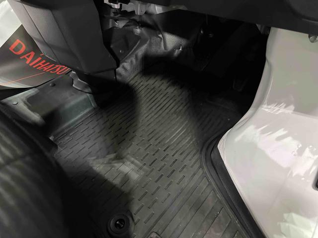 ハイゼットカーゴＤＸ認定中古車　ＣＶＴ　ＣＤラジオ　キーレスエントリー　マニュアルエアコン　オートライト　アイドリングストップ（香川県）の中古車