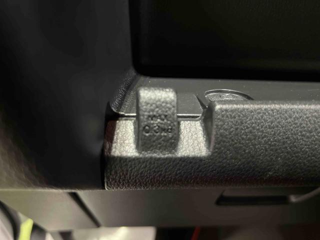 ハイゼットカーゴＤＸ認定中古車　ＣＶＴ　ＣＤラジオ　キーレスエントリー　マニュアルエアコン　オートライト　アイドリングストップ（香川県）の中古車