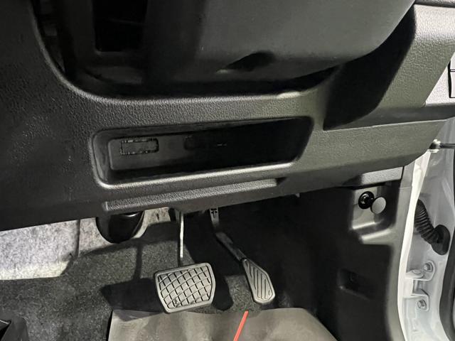 ムーヴキャンバスストライプスＧディスプレイオーディオ　バックカメラ　シートヒーター　ホッとカップホルダー　ステアリングスイッチ　キーフリーシステム　両側パワースライドドア　認定中古車　ＣＶＴ　６６０（香川県）の中古車