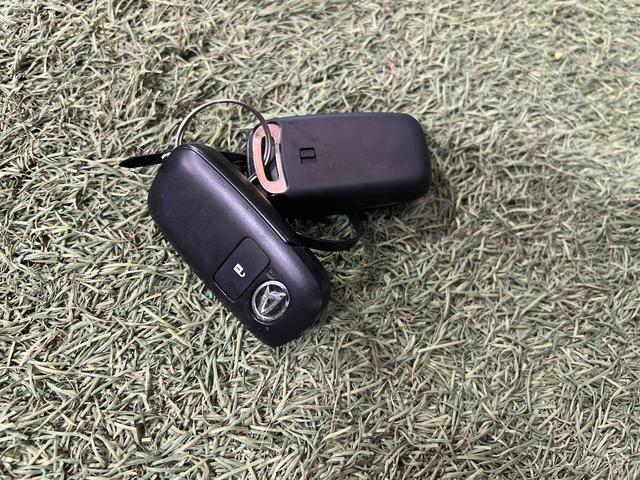 タフトＧ　クロムベンチャーディスプレイオーディオ　バックカメラ　シートヒーター　ステアリングスイッチ　キーフリーシステム　オートエアコン　認定中古車　ＣＶＴ　６６０（香川県）の中古車