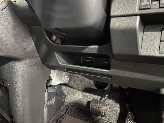 ムーヴキャンバスセオリーＧディスプレイオーディオ　バックカメラ　シートヒーター　ステアリングスイッチ　キーフリーシステム　オートエアコン　両側パワースライドドア　認定中古車　ＣＶＴ　６６０（香川県）の中古車